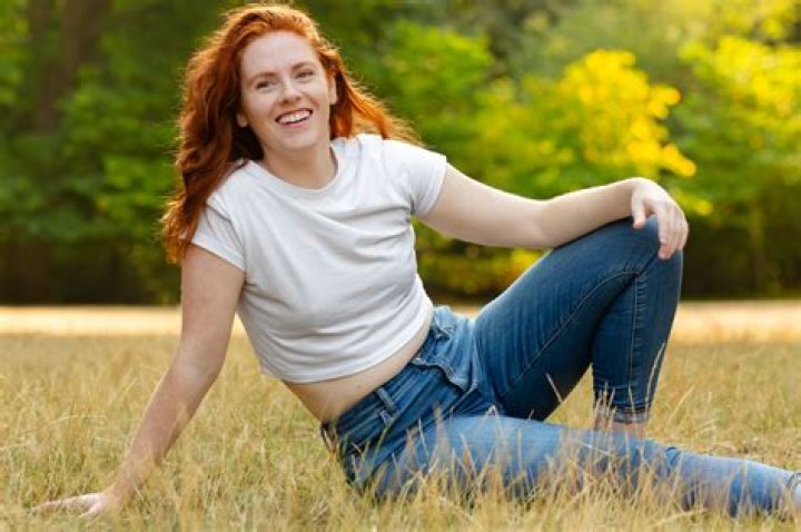 Hannah White 19 years